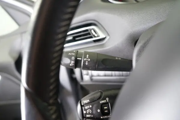 Peugeot 308 SW 1.6 BlueHDi Allure 23
