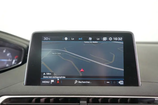 Peugeot 3008 1.2 PureTech Allure Pack EAT8 32