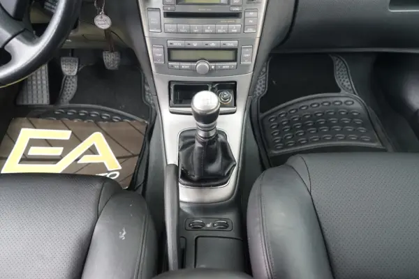 Toyota Avensis SW 2.0 D-4D Exclusive 24