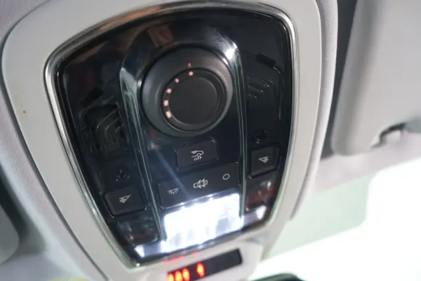 Peugeot 508 RXH 2.0 HDi Hybrid4 2-Tronic 32