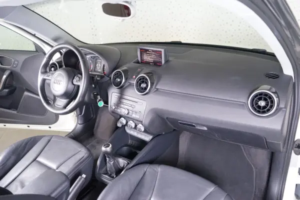 Audi A1 1.6 TDI Ambition 16