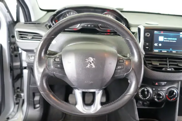 Peugeot 208 1.6 BlueHDi Active 22