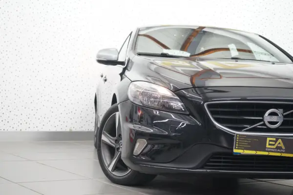 Volvo V40 1.6 D2 R-Design Momentum 5