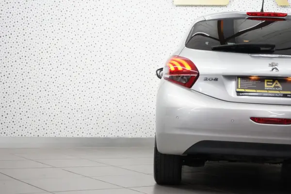 Peugeot 208 1.6 BlueHDi Active 42