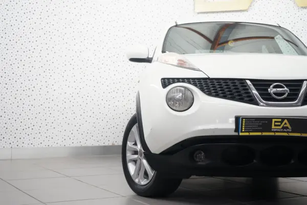 Nissan Juke 1.6 Acenta 6