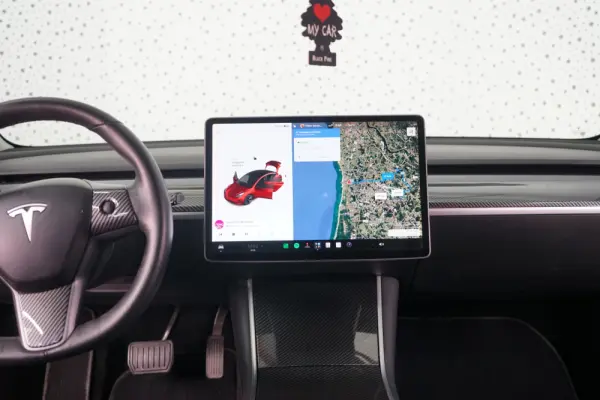 Tesla Model 3 Long Range AWD Dual Motor 18