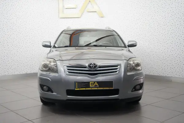 Toyota Avensis SW 2.0 D-4D Exclusive 2