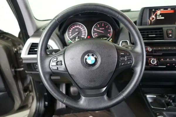 BMW 116 d Line Urban 19