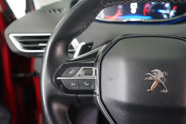 Peugeot 3008 1.2 PureTech Allure EAT8 20