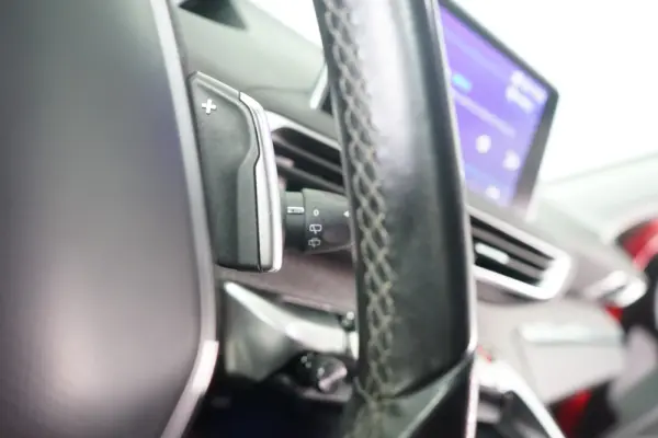 Peugeot 3008 1.2 PureTech Allure EAT8 25