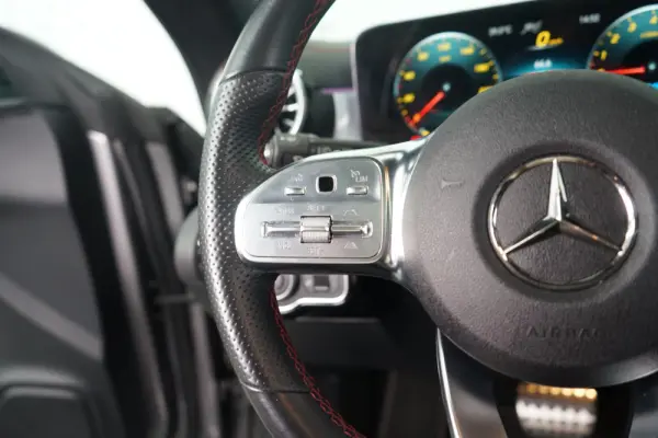 Mercedes-Benz CLA 250 e AMG Line 22