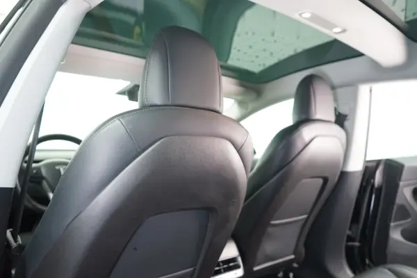 Tesla Model 3 Standard Range Plus RWD 28