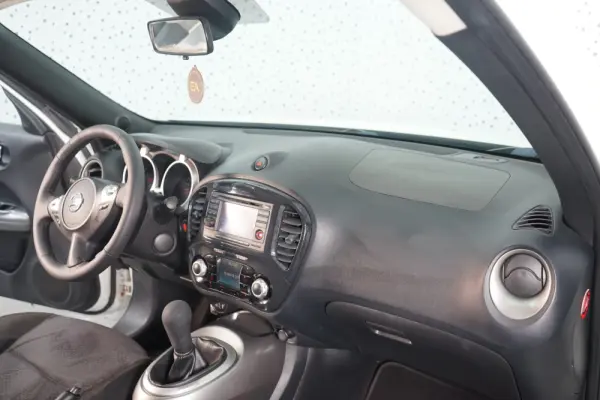Nissan Juke 1.6 Acenta 13