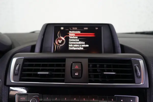 BMW 116 d Line Urban 31