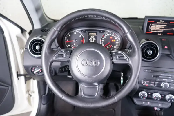 Audi A1 1.6 TDI Ambition 19