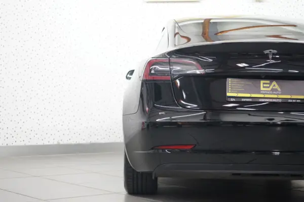 Tesla Model 3 Standard Range Plus RWD 31