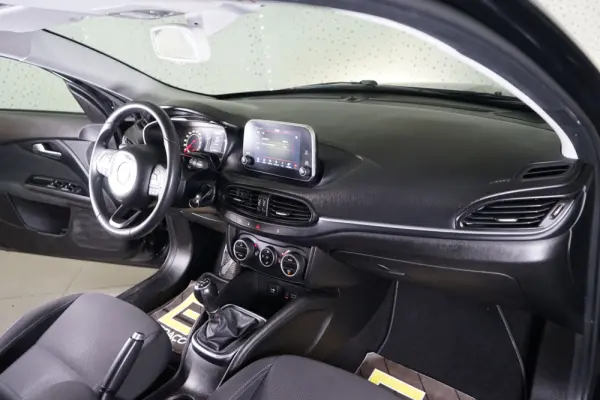 Fiat Tipo Station Wagon 1.3 M-Jet Lounge 18