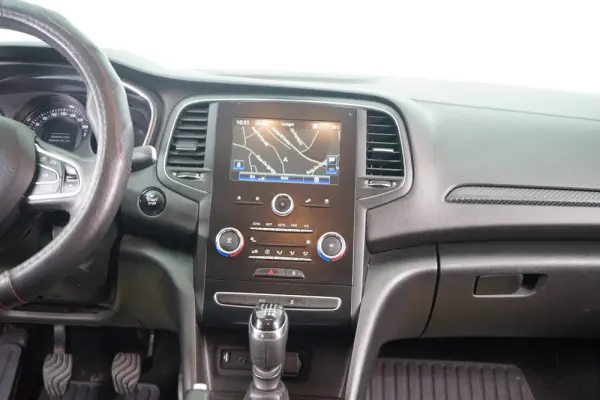 Renault Mégane Sport Tourer 1.5 Blue dCi Intens EDC 28