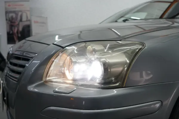 Toyota Avensis SW 2.0 D-4D Exclusive 4
