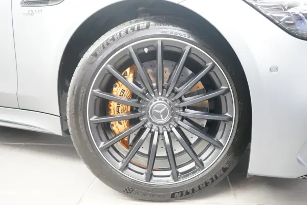 Mercedes-Benz AMG GT 4 portas 43 4Matic+ 10