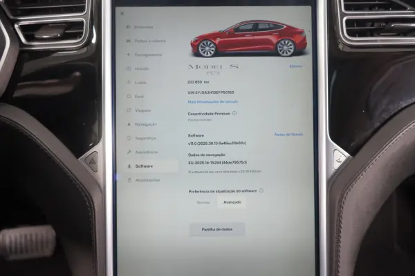 Tesla Model S 85 33