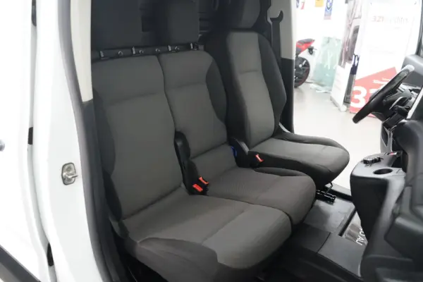 Peugeot Partner 1.5 Blue-HDI Asphalt L1 EAT8 34