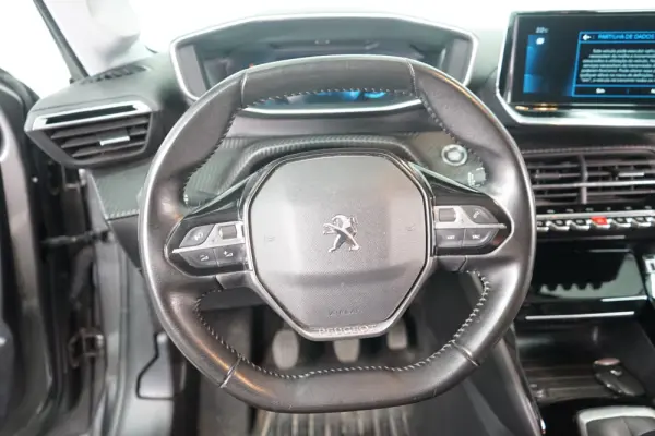 Peugeot 208 1.2 PureTech Allure 21