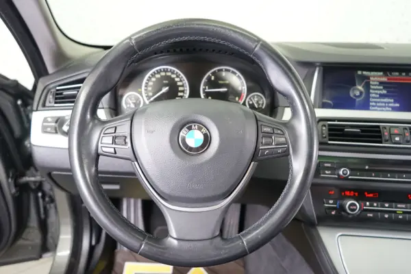 BMW 520 d Exclusive Auto 129g 20