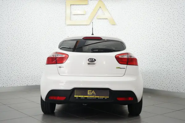 Kia Rio 1.1 CRDi LX 5