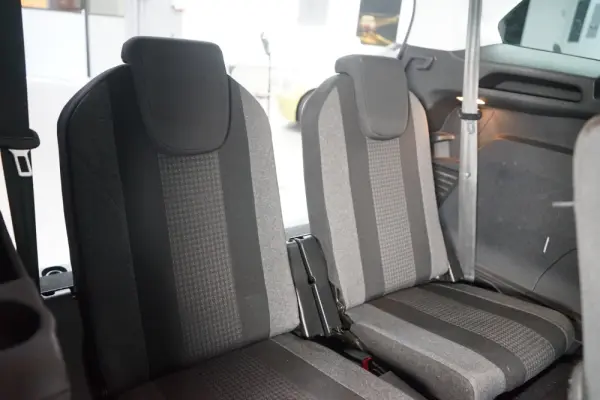 Peugeot 5008 1.5 BlueHDi Allure EAT8 37