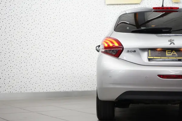 Peugeot 208 1.6 BlueHDi Active 7