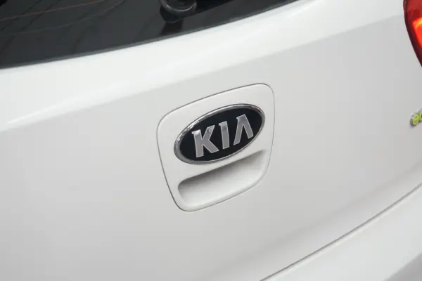 Kia Rio 1.1 CRDi LX 11