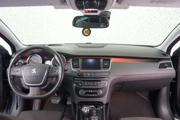 Peugeot 508 RXH 2.0 HDi Hybrid4 2-Tronic 13