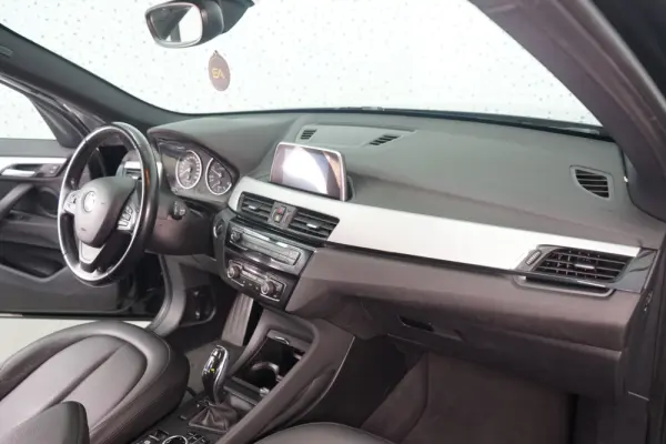 BMW X1 20 d xDrive Auto Line Sport 14