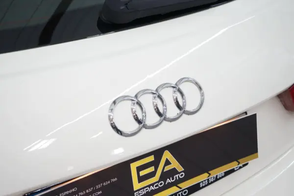 Audi A1 1.6 TDI Ambition 12