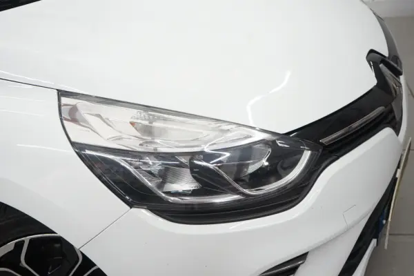 Renault Clio Sport Tourer 1.5 dCi Limited 9