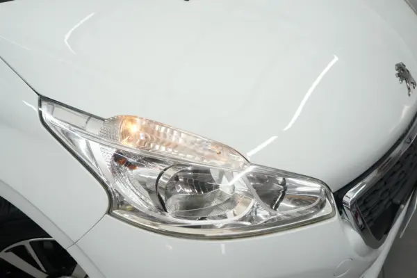 Peugeot 208 1.0 PureTech Access 9