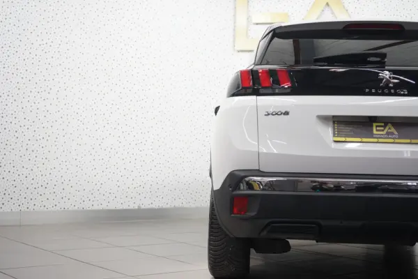 Peugeot 3008 1.2 PureTech Allure Pack EAT8 41