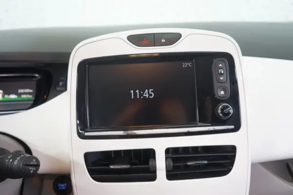 Renault Zoe (c/ Bateria) 41 kwh Life 29