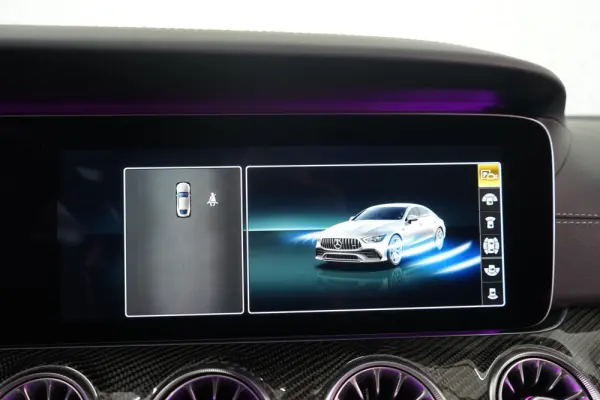 Mercedes-Benz AMG GT 4 portas 43 4Matic+ 40