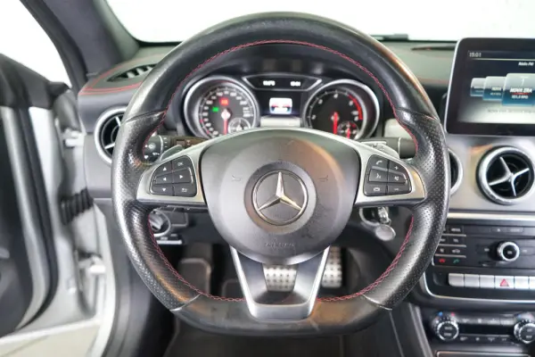 Mercedes-Benz CLA 180 d Shooting Brake AMG Line Aut. 22