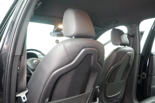 BMW X1 20 d xDrive Auto Line Sport 38