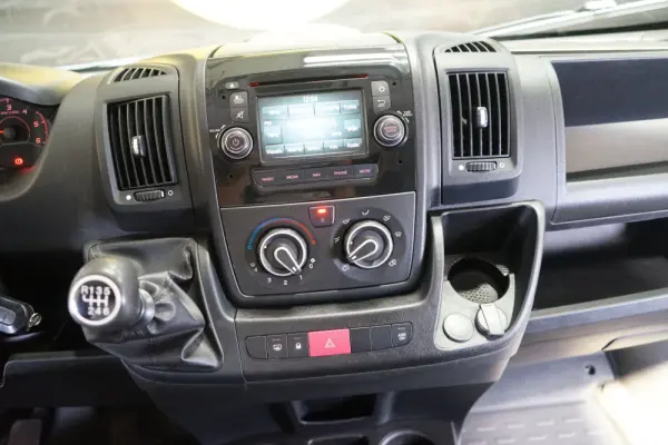 Peugeot Boxer 2.0 BlueHDi 330 L1H1 29