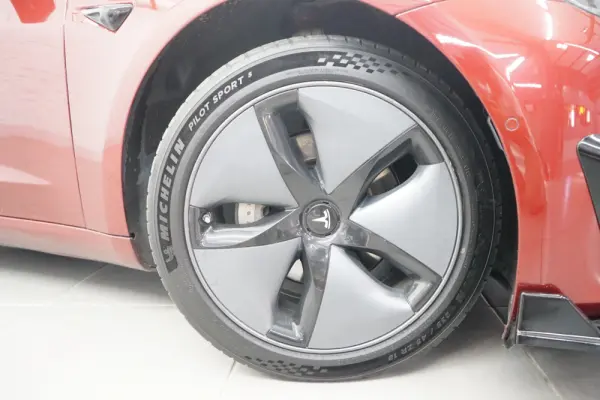 Tesla Model 3 Long Range AWD Dual Motor 10