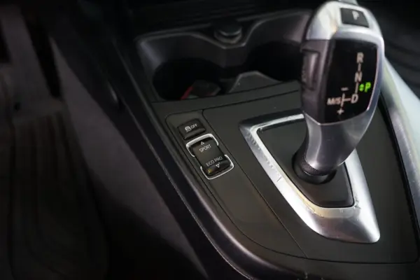 BMW 116 d Line Luxury Auto 29