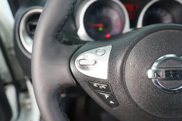 Nissan Juke 1.6 Acenta 19