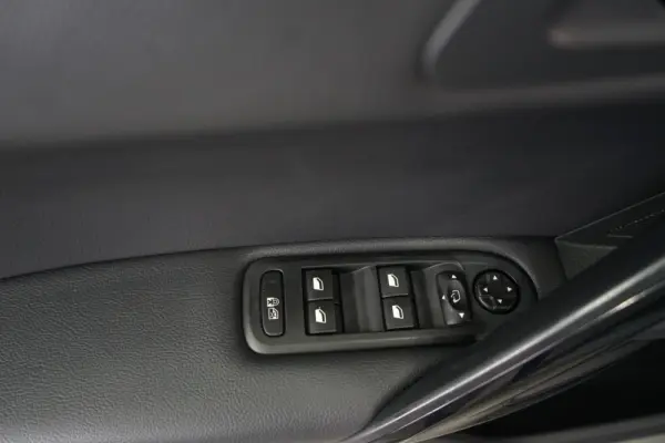 Peugeot 508 RXH 2.0 HDi Hybrid4 2-Tronic 16