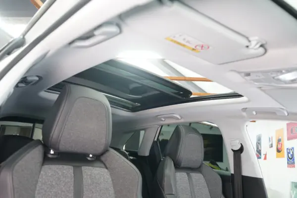 Peugeot 3008 1.2 PureTech Allure Pack EAT8 37