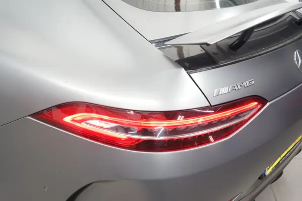 Mercedes-Benz AMG GT 4 portas 43 4Matic+ 17