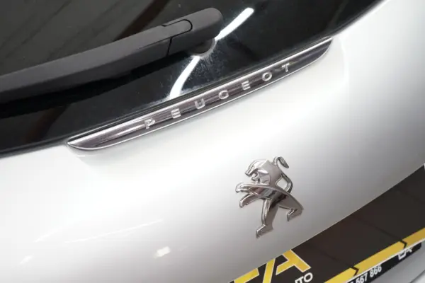 Peugeot 208 1.6 BlueHDi Active 14